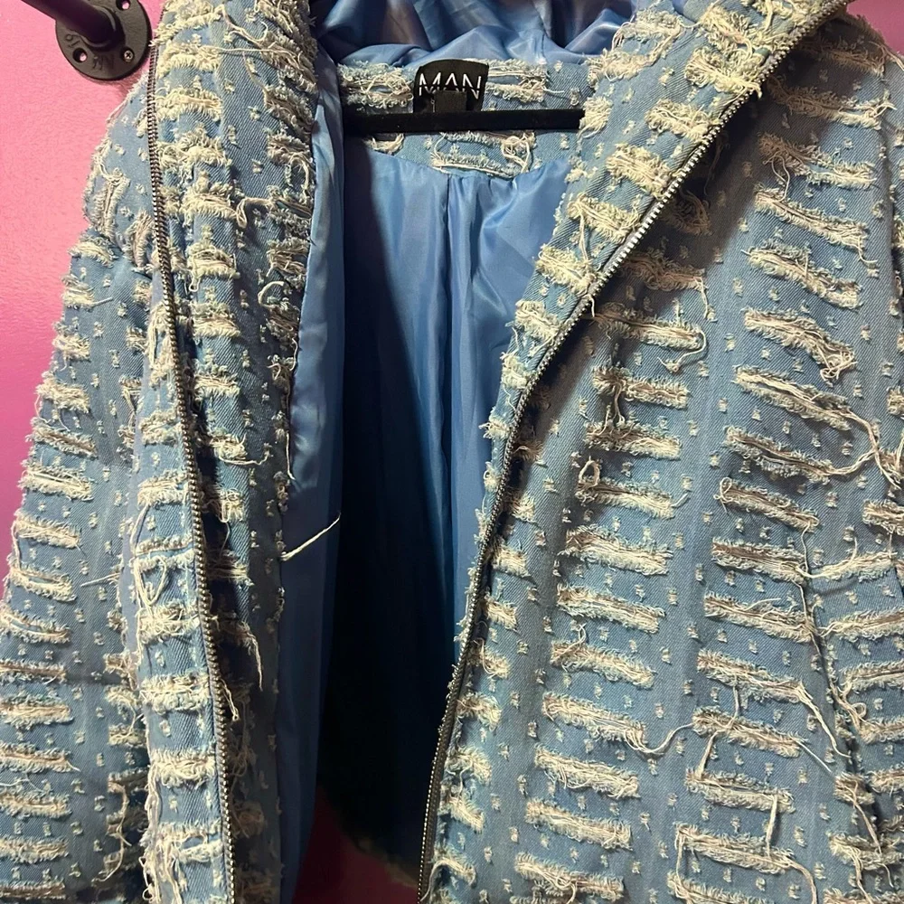Blue Textured Puffer Jacket - Picture 2 of 4